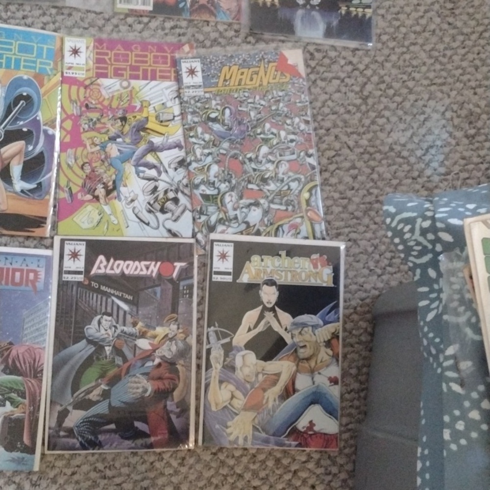 Comics - Picture 3 of 5